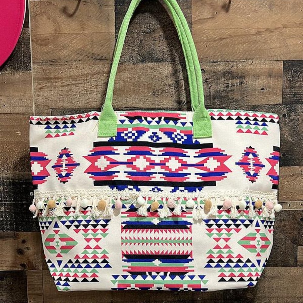 NEW Oversized Weekender Aztec Pattern Boho Style Tote Handbag - Picture 2 of 3